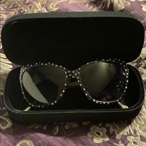 Dolce & Gabbana Starry eyed sunnies? Gorgeous sunglasses ?️ OBO?? main image 6